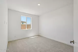 7957 W Griswold Rd, Peoria, AZ 85345 - Photo 35