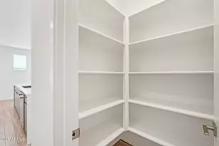 7957 W Griswold Rd, Peoria, AZ 85345 - Photo 19