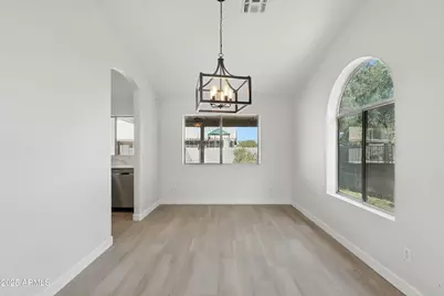 12751 N 85th Drive, Peoria, AZ 85381 - Photo 9