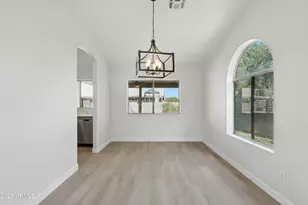 12751 N 85th Dr, Peoria, AZ 85381 - Photo 9