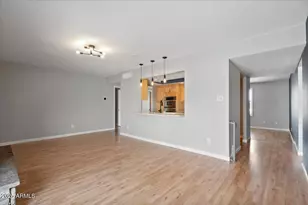 1102 E Redondo Cir, Tempe, AZ 85282 - Photo 15