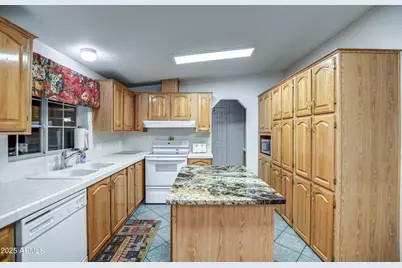 9005 E Cactus Lane S, Sun Lakes, AZ 85248 - Photo 9