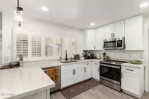 1875 E Auburn Dr, Tempe, AZ 85283 - Photo 9