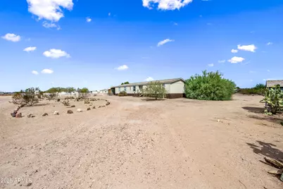 21132 W Dale Lane, Wittmann, AZ 85361 - Photo 3