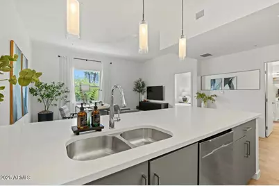 301 W Roosevelt Street #204, Phoenix, AZ 85003 - Photo 9