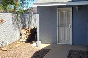313 N 47th St, Phoenix, AZ 85008 - Photo 23