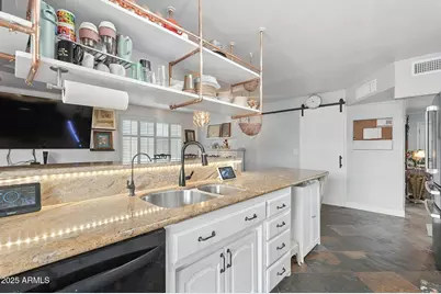 3016 W Acoma Drive, Phoenix, AZ 85053 - Photo 15