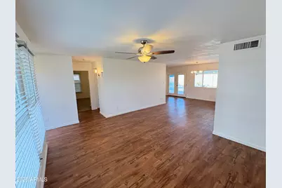 5402 W Country Gables Drive, Glendale, AZ 85306 - Photo 7