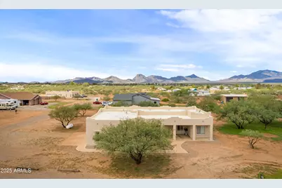 2537 N Euphoria Lane, Huachuca City, AZ 85616 - Photo 3