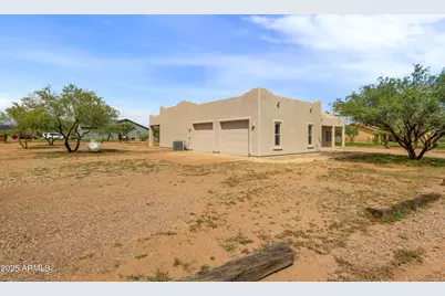 2537 N Euphoria Lane, Huachuca City, AZ 85616 - Photo 29