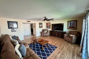 10520 W Campana Dr, Sun City, AZ 85351 - Photo 11