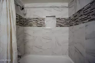 2551 W Rose Ln, Phoenix, AZ 85017 - Photo 15
