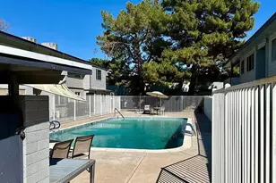 2551 W Rose Ln, Phoenix, AZ 85017 - Photo 11