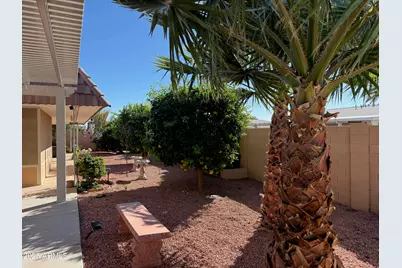 9429 W Rolling Hills Drive, Sun City, AZ 85351 - Photo 11