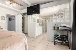 4601 W Golden Ln, Glendale, AZ 85302 - Photo 17