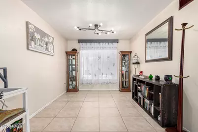 4601 W Golden Lane, Glendale, AZ 85302 - Photo 11