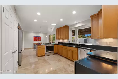 2423 E Marshall Avenue, Phoenix, AZ 85016 - Photo 9