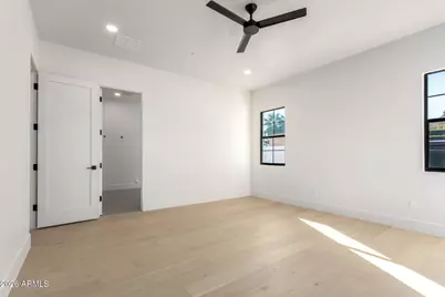 7053 E Dreyfus Avenue, Scottsdale, AZ 85254 - Photo 13