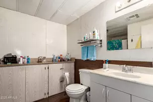 8601 N 71st Ave, Glendale, AZ 85301 - Photo 11