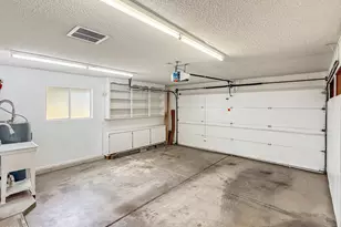 17844 N 102nd Dr, Sun City, AZ 85373 - Photo 15