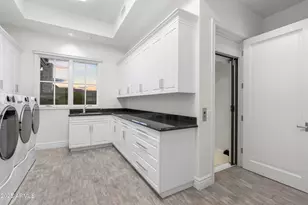 10163 E Hualapai Dr, Scottsdale, AZ 85255 - Photo 57