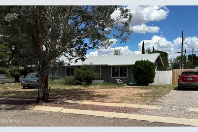 565 Graham Drive, Sierra Vista, AZ 85635 - Photo 1