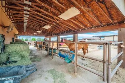 810 W Hidden Valley Drive, Phoenix, AZ 85086 - Photo 45