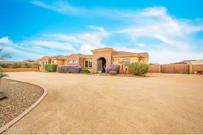 810 W Hidden Valley Drive, Phoenix, AZ 85086 - Photo 3