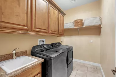 810 W Hidden Valley Drive, Phoenix, AZ 85086 - Photo 31