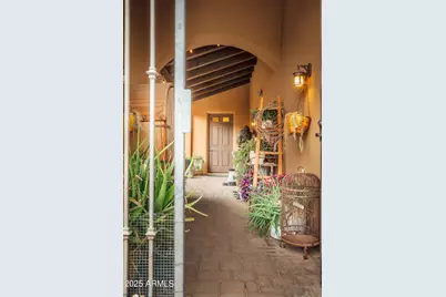 810 W Hidden Valley Drive, Phoenix, AZ 85086 - Photo 5