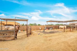 810 W Hidden Vly Dr, Phoenix, AZ 85086 - Photo 47