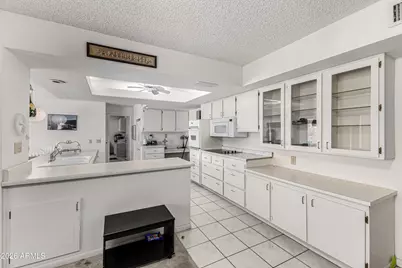 18415 N Palo Verde Drive, Sun City, AZ 85373 - Photo 15