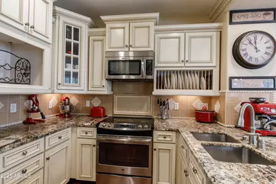 2450 E Roma Avenue #8, Phoenix, AZ 85016 - Photo 13