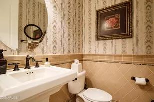 2450 E Roma Ave, Phoenix, AZ 85016 - Photo 21