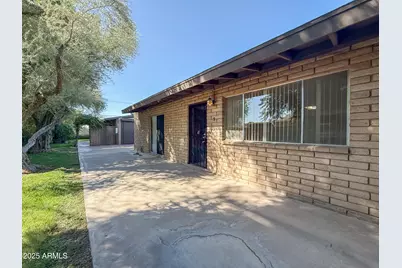 2219 W Morten Avenue #5, Phoenix, AZ 85021 - Photo 1
