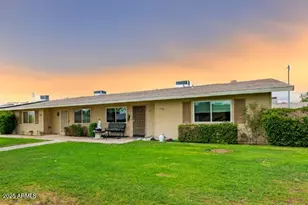 11122 W Desert Butte Dr, Sun City, AZ 85351 - Photo 1