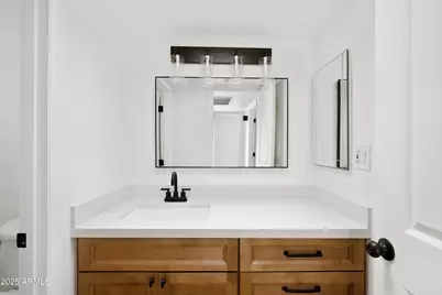 2014 N 51st Way, Phoenix, AZ 85008 - Photo 17