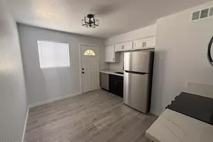 7101 N 36th Ave, Phoenix, AZ 85051 - Photo 3