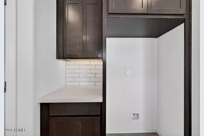 25239 N 165th Lane, Surprise, AZ 85387 - Photo 9