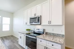 11000 W Cove Dr, Arizona City, AZ 85123 - Photo 7