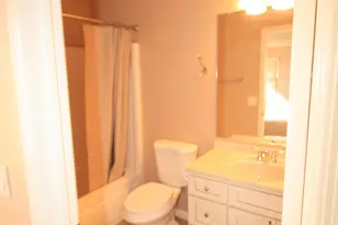 10533 W Louise Dr, Peoria, AZ 85383 - Photo 11