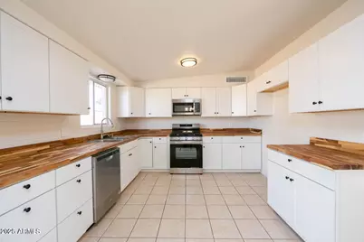 310 2nd Street, Huachuca City, AZ 85616 - Photo 5