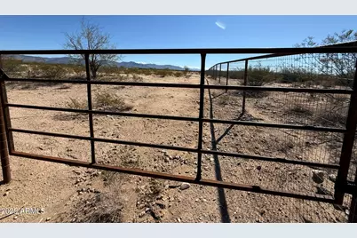 Xx00 W Saguaro Hill Trail #-, Congress, AZ 85332 - Photo 5