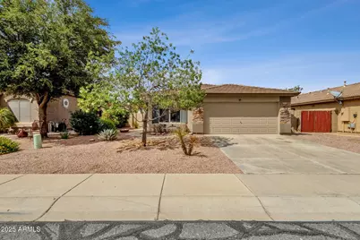2056 W Allens Peak Drive, San Tan Valley, AZ 85144 - Photo 1