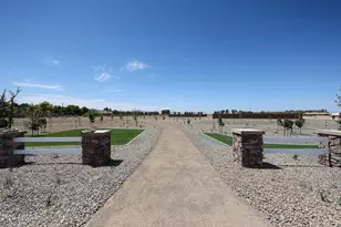 790 W Riparian Dr, San Tan Valley, AZ 85140 - Photo 27