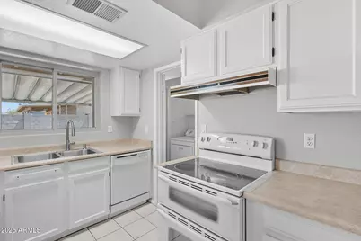 4121 N 89th Lane, Phoenix, AZ 85037 - Photo 13