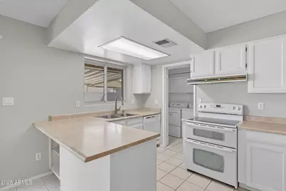 4121 N 89th Lane, Phoenix, AZ 85037 - Photo 15