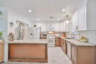 7025 W Country Gables Dr, Peoria, AZ 85381 - Photo 9