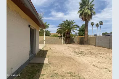 11615 N 39th Drive, Phoenix, AZ 85029 - Photo 9