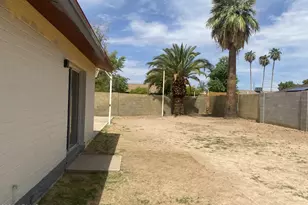 11615 N 39th Dr, Phoenix, AZ 85029 - Photo 9